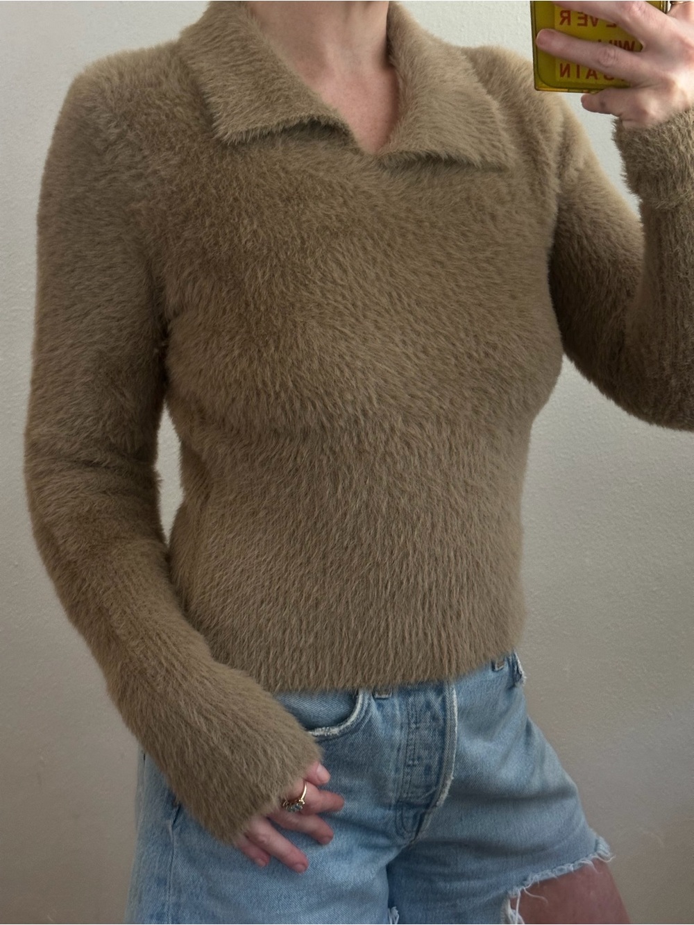 Fuzzy Collar Long-Sleeve Polo Sweater in Taupe